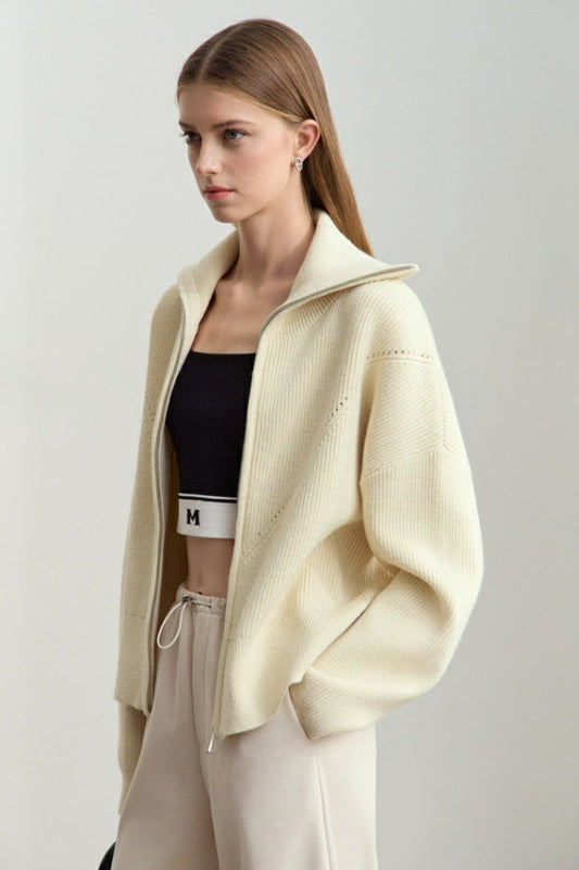 Strickjacke mit Reißverschluss und Strickstruktur