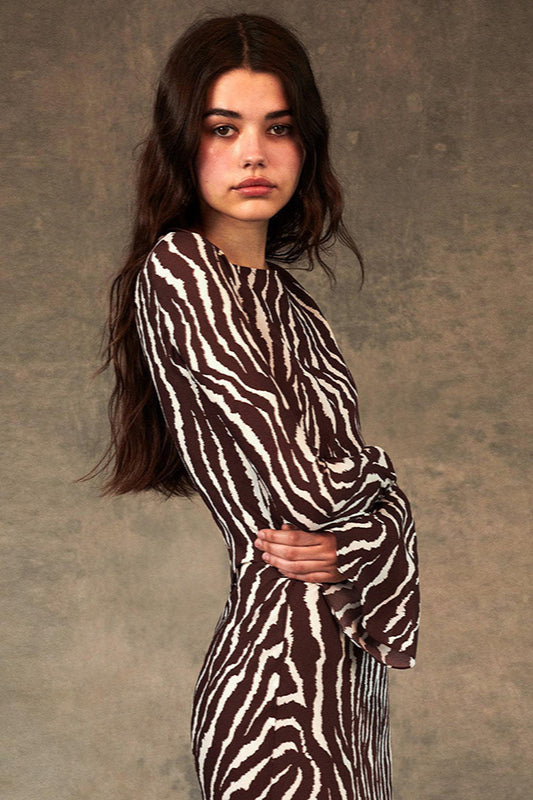 Figurbetontes Maxikleid mit Rundhalsausschnitt und Blumenmuster