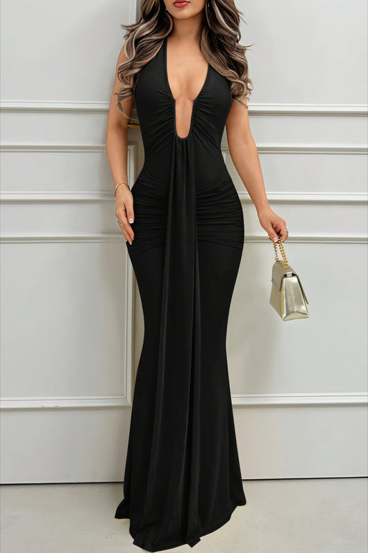 Rückenfreies Maxikleid mit Neckholder, V-Ausschnitt und Raffung