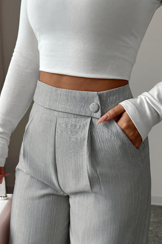 Hose mit weitem Bein, Knopfdetails und Patchwork