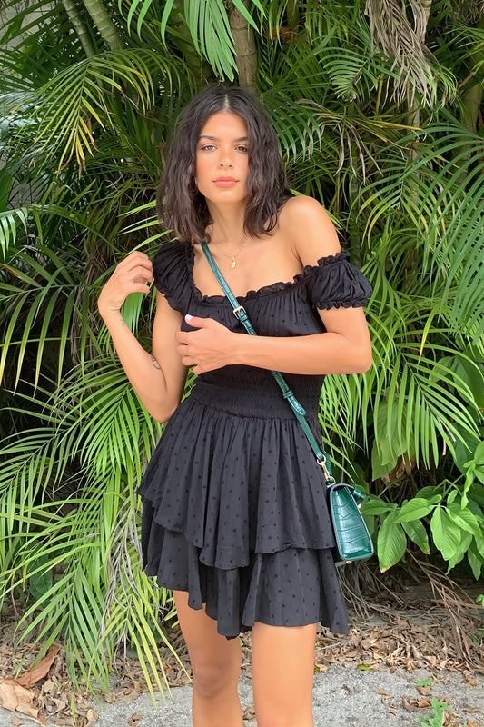 Schulterfreies Minikleid mit Wickeldesign und Stickerei