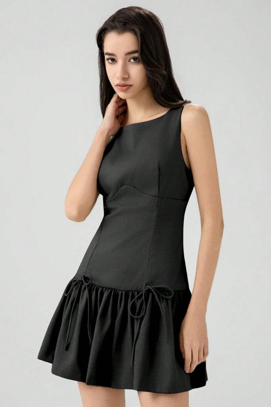 Ärmelloses Minikleid mit Schleifendetail