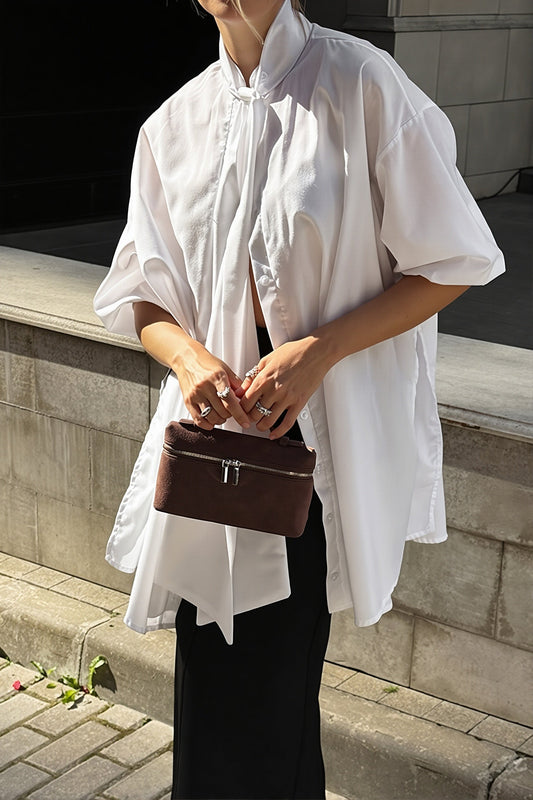 Bluse mit Stehkragen und Bindedetail