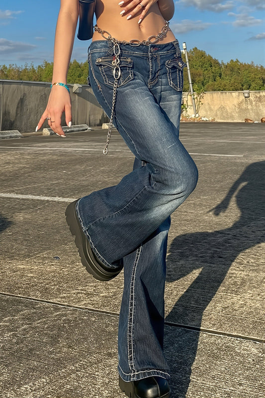 Jeans mit niedriger Taille und Taschen