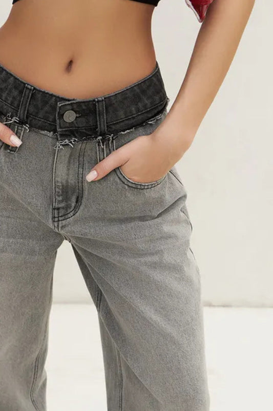 Jeans mit Patchwork in Hellgrau