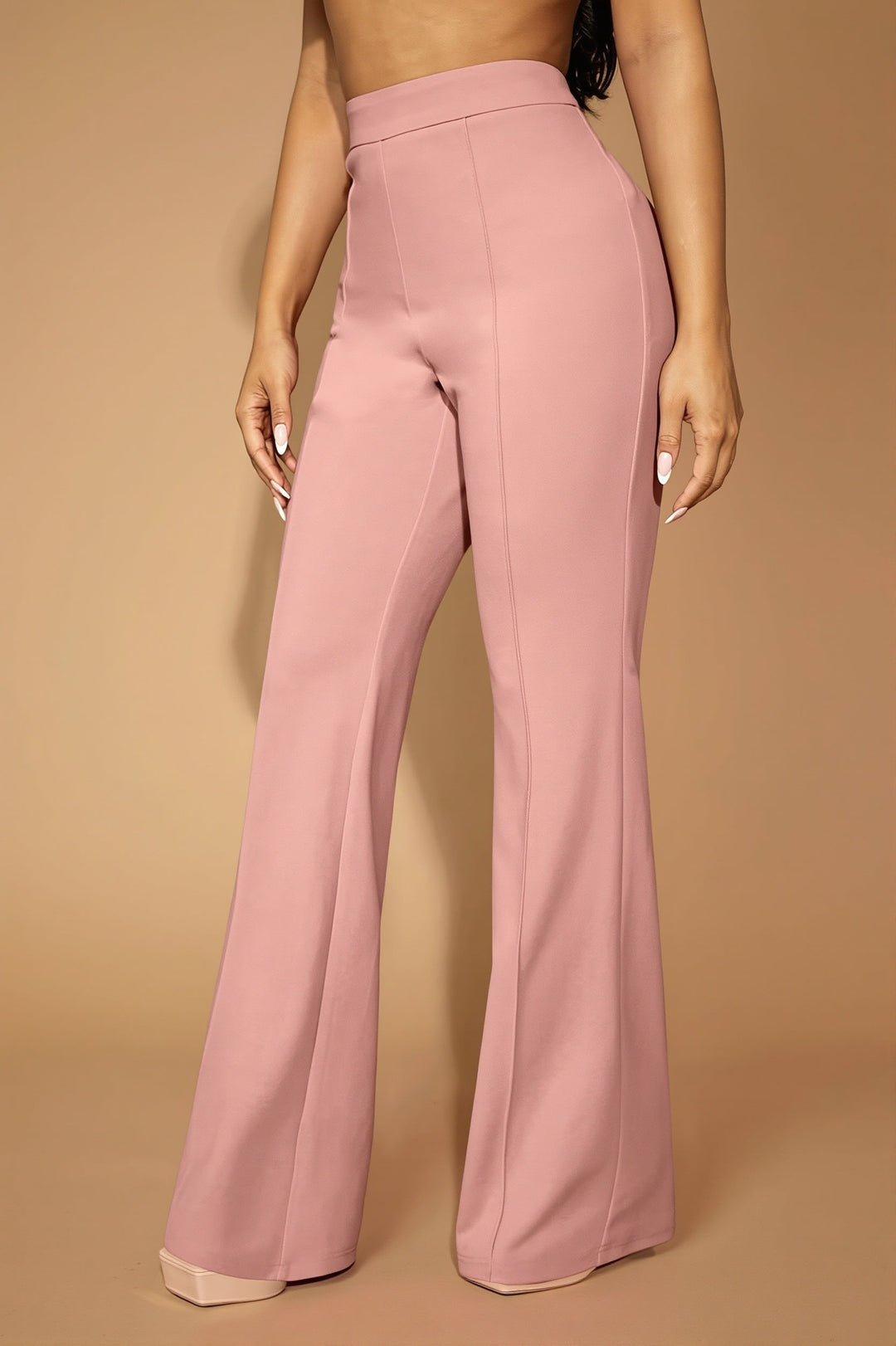 Hose mit geradem Schnitt und hoher Taille