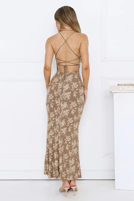 Rückenfreies Maxikleid mit V-Ausschnitt