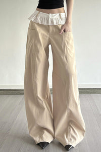 Locker geschnittene Hose mit Spitze