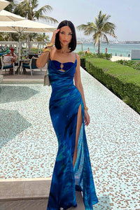 Maxikleid mit Wasserfallausschnitt, Schlitz und Blumenmuster