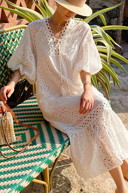 Maxikleid mit Puffärmeln und Stickerei