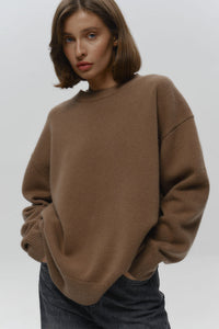 Locker geschnittener Pullover mit Rundhalsausschnitt und Strickstruktur
