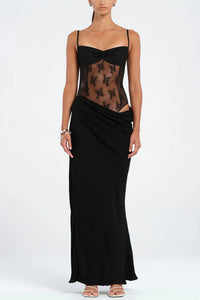 Figurbetontes Maxikleid mit Spitze