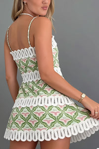 Minikleid mit Aussparungen, Druck und Spitze