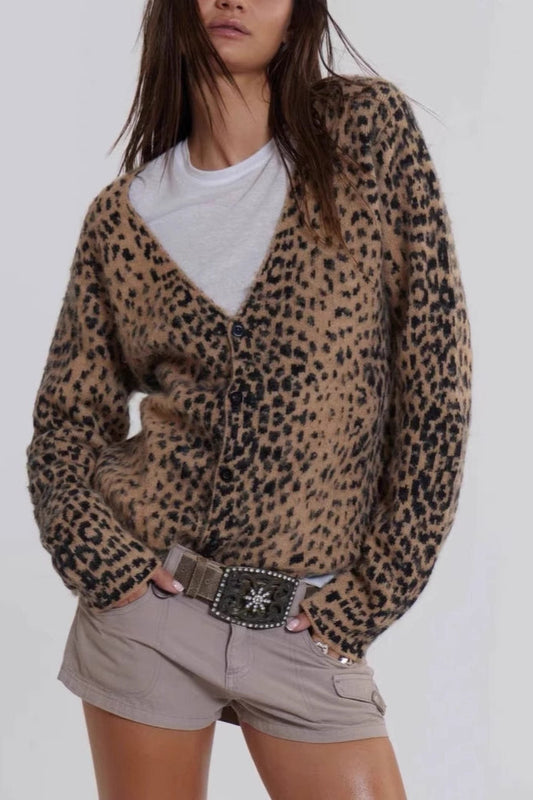 Strickjacke mit V-Ausschnitt
