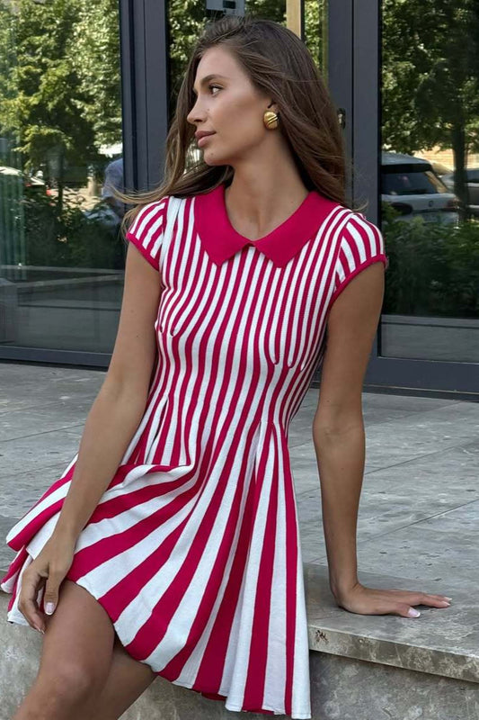 Minikleid mit A-Linie, Streifenmuster und Farbblockmuster