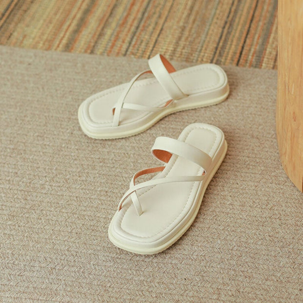 Dita - Plateausandalen mit offener Spitze