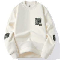 Herrenpullover mit Rundhalsausschnitt und dekorativen Patches - Bjornik
