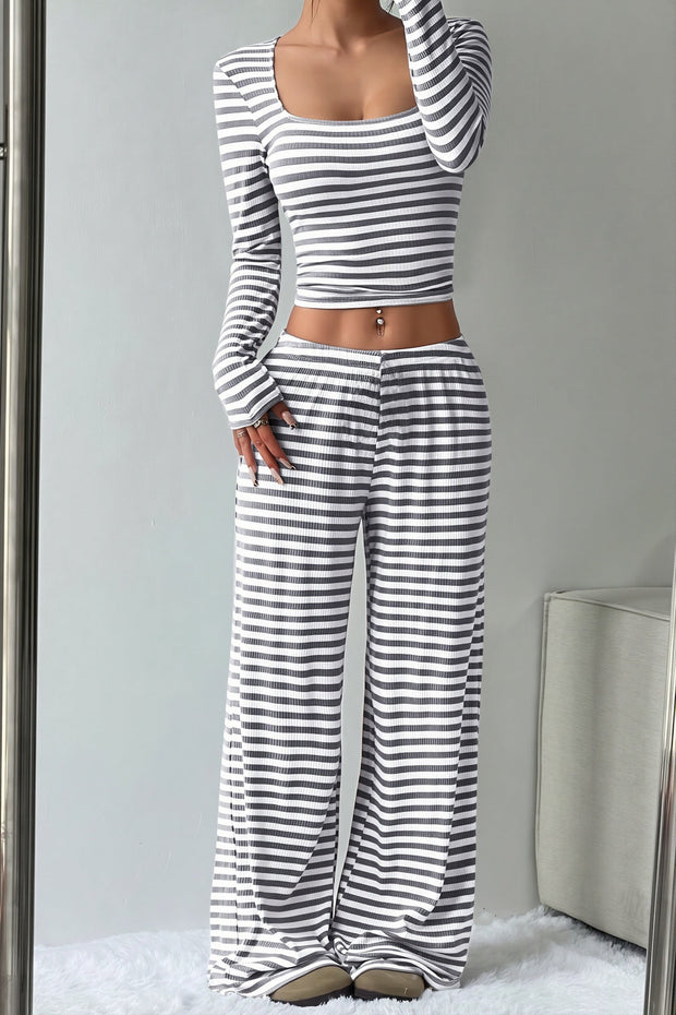 Zweiteiliges Set mit weitem Bein, hoher Taille und Streifenmuster