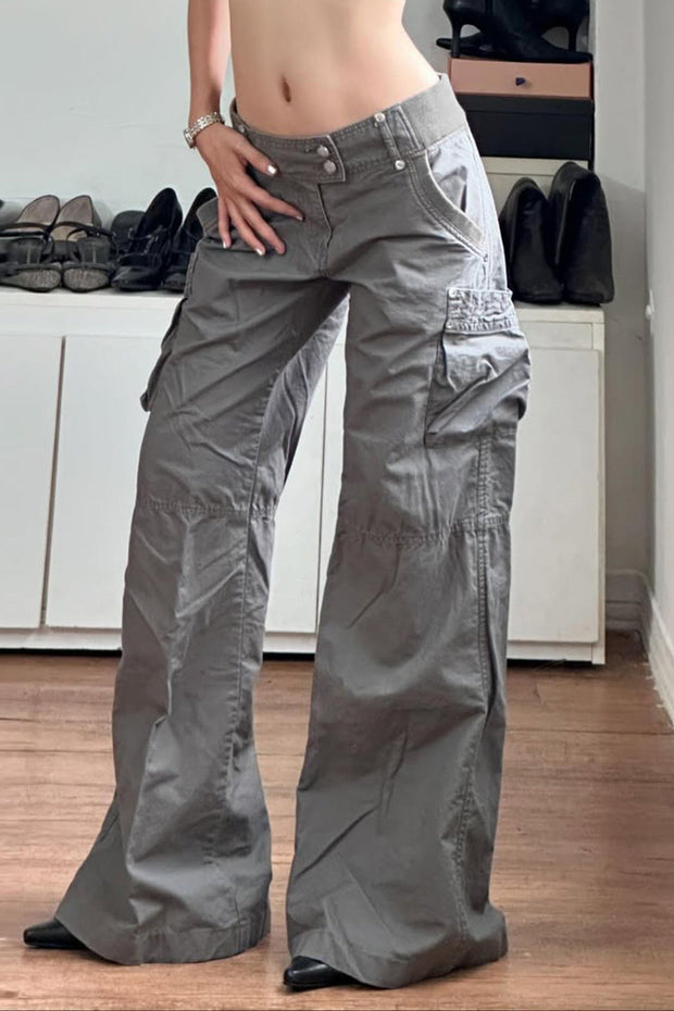 Locker geschnittene Hose in Grau