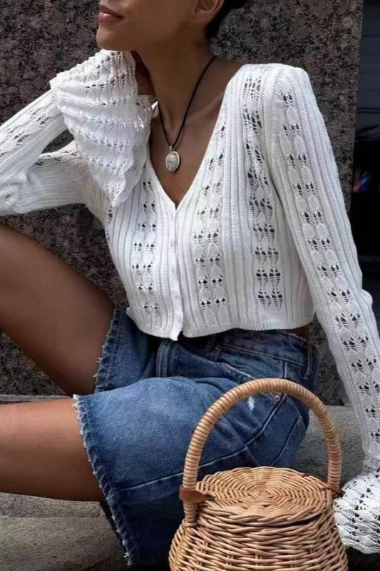 Strickjacke mit V-Ausschnitt, Aussparungen und Strickstruktur