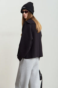 Strickjacke mit Reißverschluss und Strickstruktur