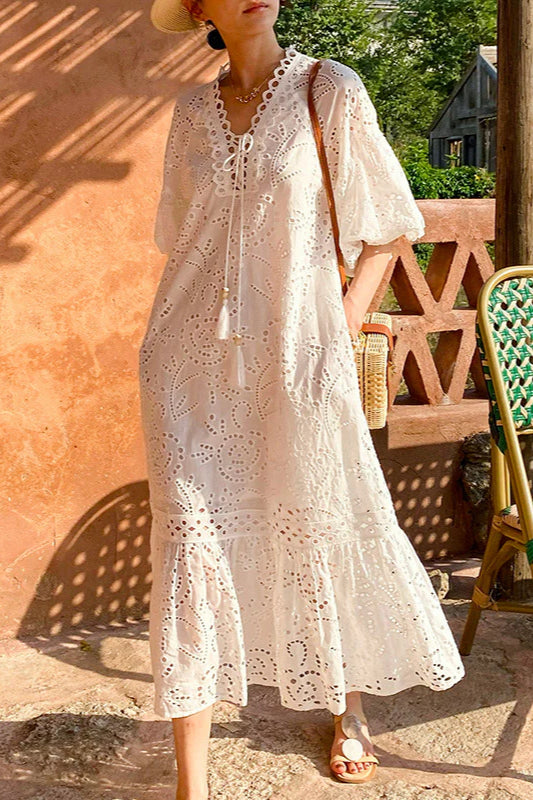 Maxikleid mit Puffärmeln und Stickerei