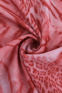 Figurbetontes Maxikleid mit Wasserfallausschnitt und Leopardenmuster