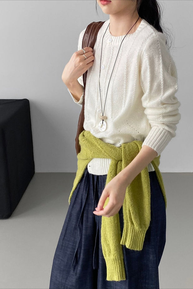 Strickjacke mit Strickstruktur und Wolle