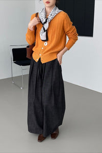 Strickjacke mit Strickstruktur und Wolle