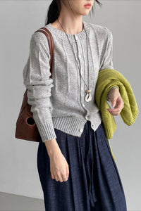 Strickjacke mit Strickstruktur und Wolle