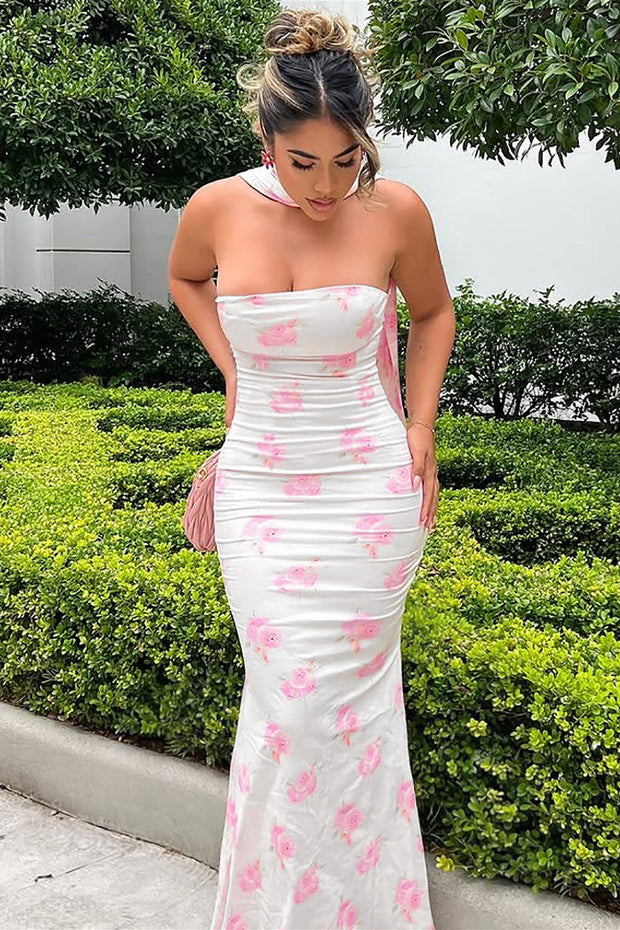 Trägerloses Kleid mit Blumenmuster in Rosa