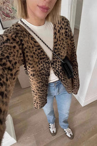 Strickjacke mit V-Ausschnitt