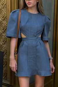 Minikleid mit hoher Taille, Aussparungen und Denim