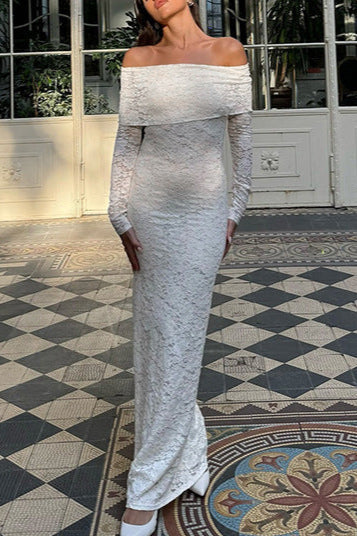 Schulterfreies Maxikleid mit Spitze