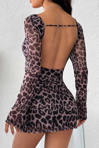 Minikleid mit Neckholder und Leopardenmuster in Lila