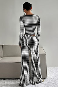 Zweiteiliges Set mit weitem Bein, hoher Taille und Streifenmuster