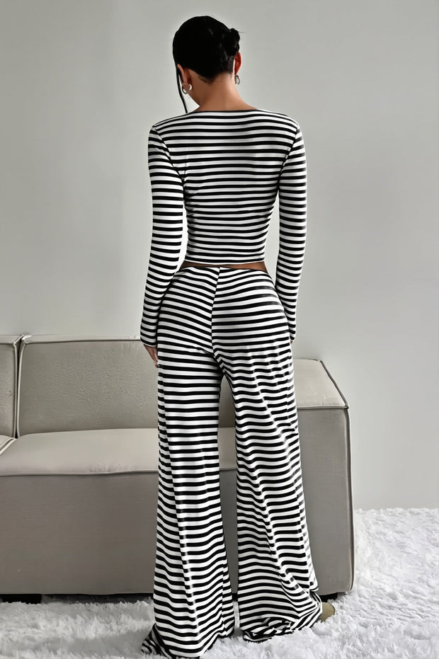 Zweiteiliges Set mit weitem Bein, hoher Taille und Streifenmuster