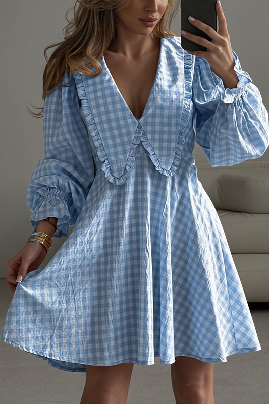 Minikleid mit Karomuster, Schleifendetail und Rüschen