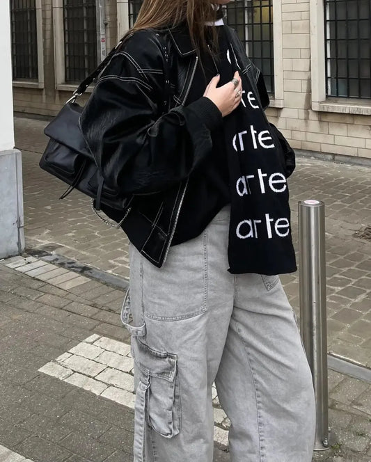 Lässige Oversize-Lederjacke mit urbanem Look