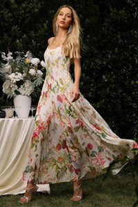Kleid mit Blumenmuster in Weiß