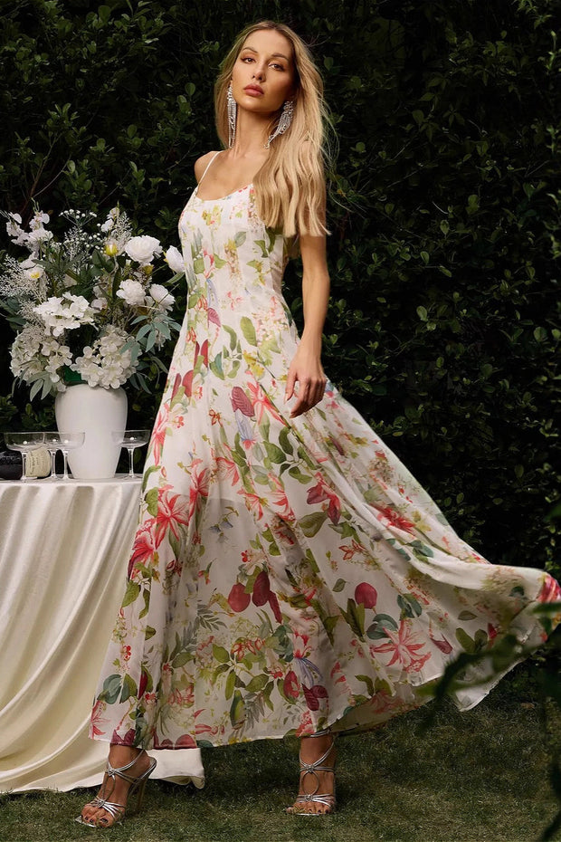 Kleid mit Blumenmuster in Weiß