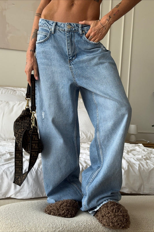 Jeans mit weitem Bein in Blau