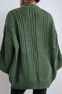 Strickjacke mit V-Ausschnitt und Strickstruktur