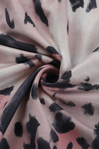 Rückenfreies Maxikleid mit Leopardenmuster in Cremeweiß