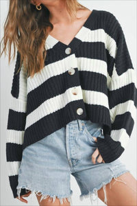 Locker geschnittene Strickjacke mit V-Ausschnitt, langen Ärmeln und Streifenmuster