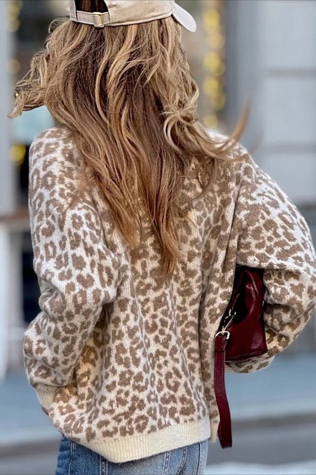 Strickjacke mit Rundhalsausschnitt und Leopardenmuster
