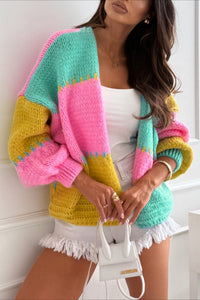 Locker geschnittene Strickjacke mit Strickstruktur