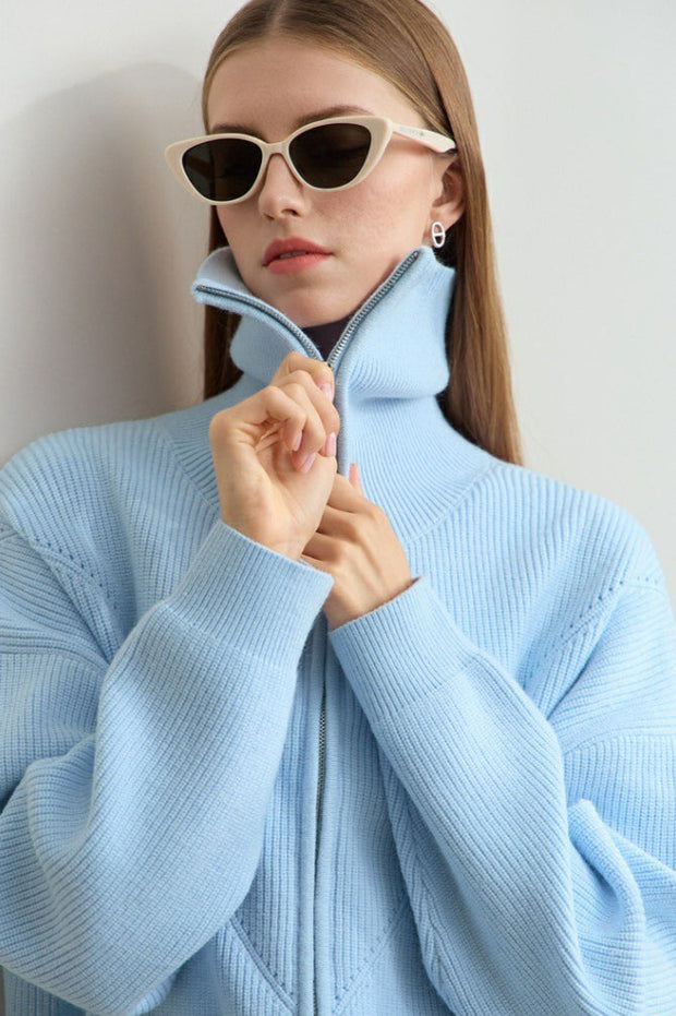 Strickjacke mit Reißverschluss und Strickstruktur