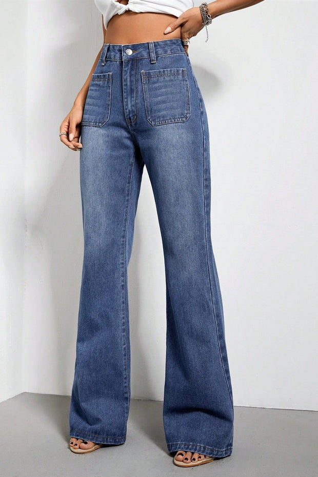 Jeans in Blau, mit weitem Bein