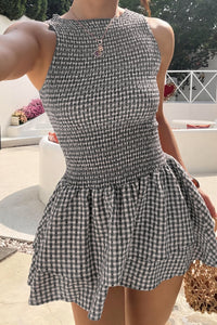 Ärmelloses Minikleid mit ausgestelltem Schnitt und Karomuster
